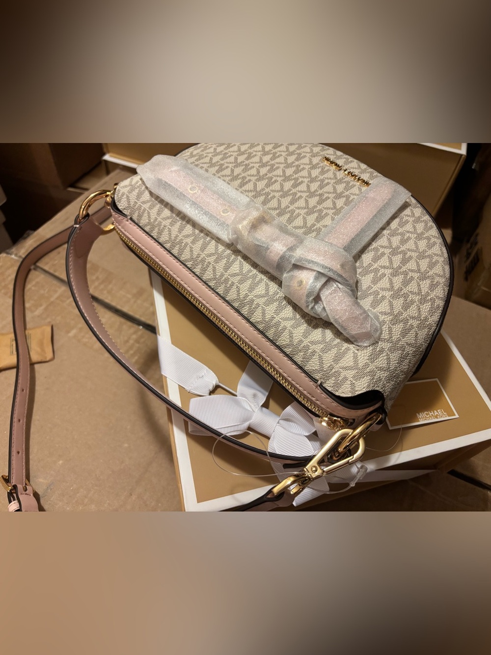 Michael Kors Emilia MK Signature shoulder bag with Crossbody strap - Picture 2 of 8